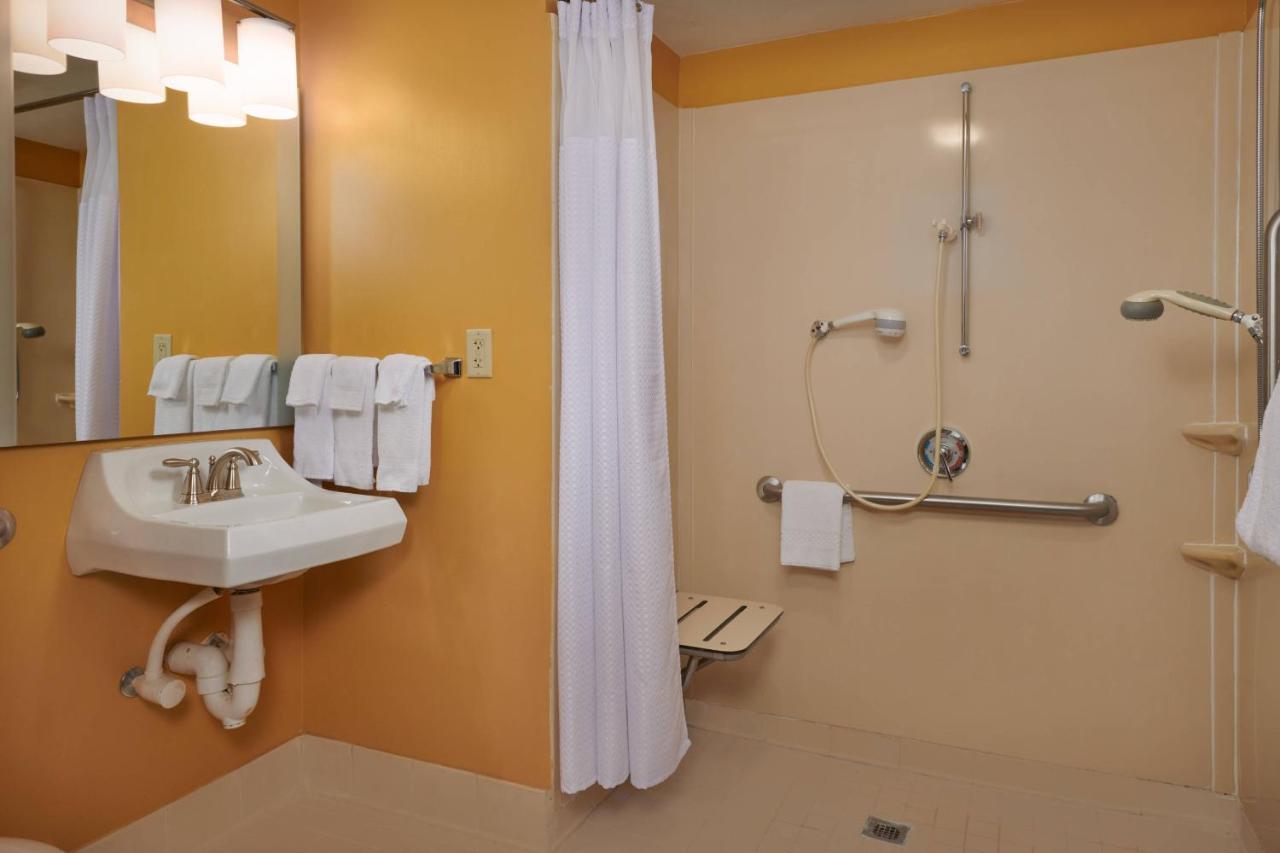 Mainstay Suites Tampa Moffitt-Usf Temple Terrace Esterno foto