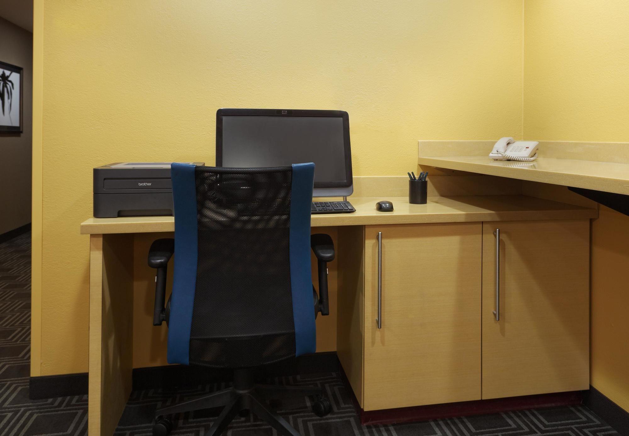 Mainstay Suites Tampa Moffitt-Usf Temple Terrace Esterno foto